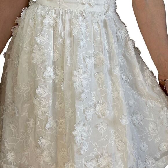 New Gal Meets Glam Anthropologie Floral Tie Shoulder Dress Size 0 White Romantic - Picture 7 of 13